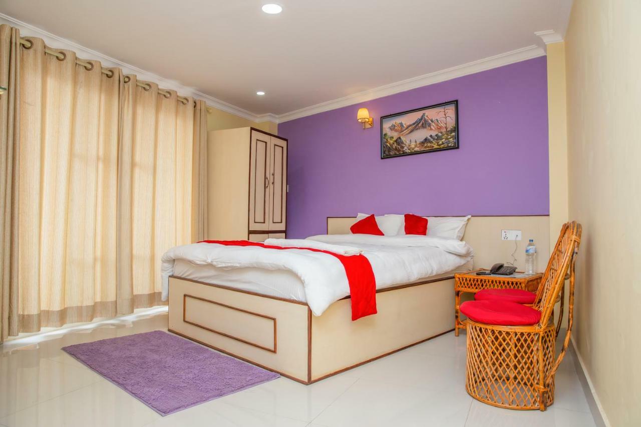 Hotel Tranquil Катманду Екстериор снимка