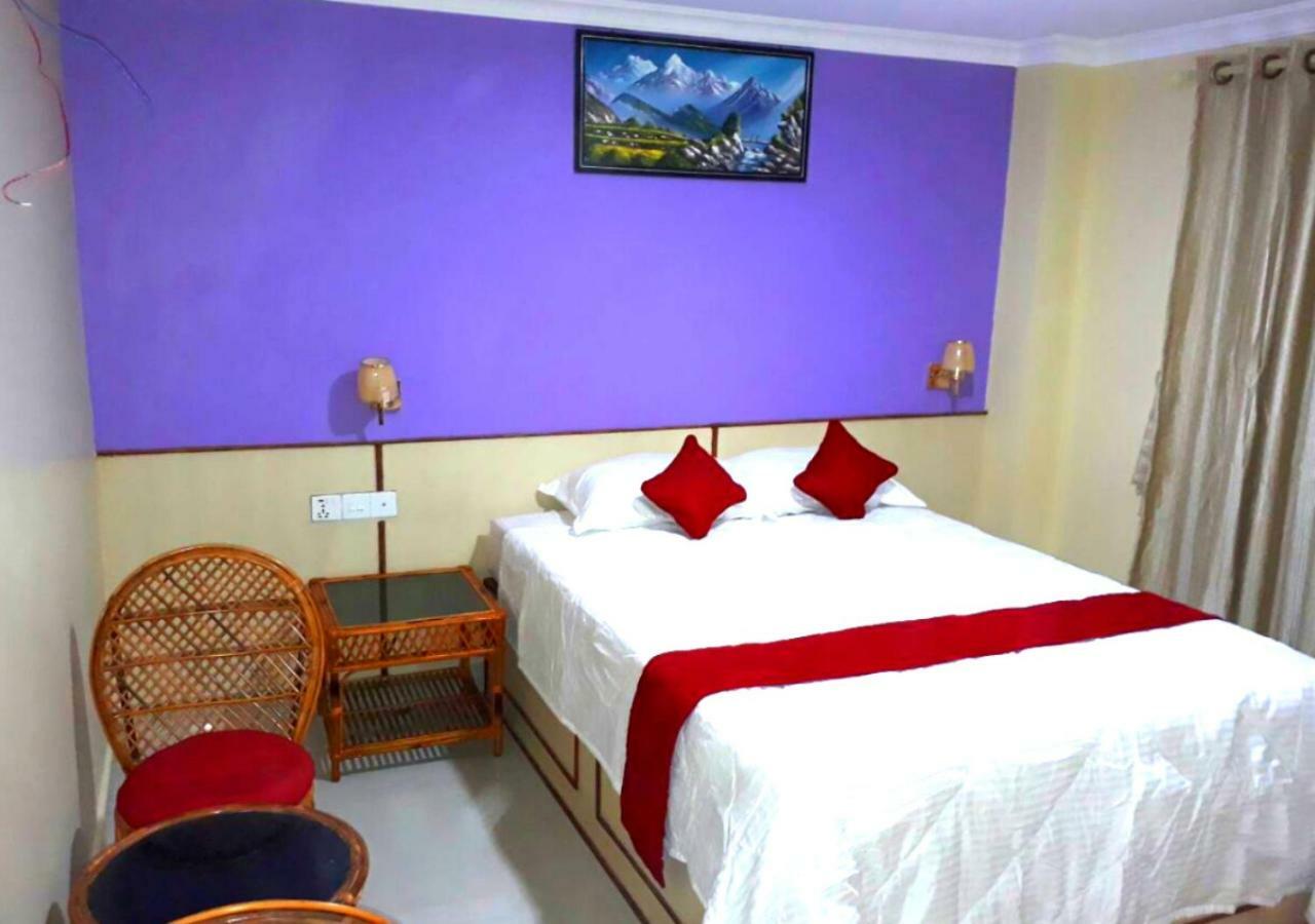 Hotel Tranquil Катманду Екстериор снимка